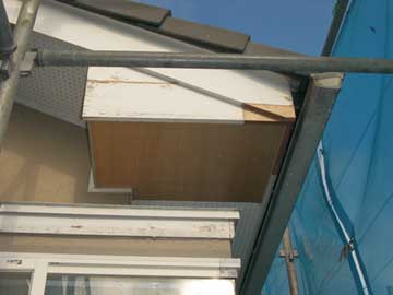 �򉻕��̓P���A�C���B��͑ւ����ɋ������X�e�����X�Ɍ����B