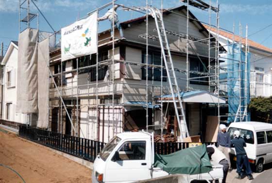 ���������R���j�����ɕ����ւ��܂����B