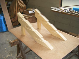 �e������